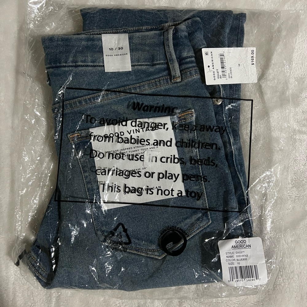 BRAND NEW❗️ GOOD AMERICAN JEANS size 10